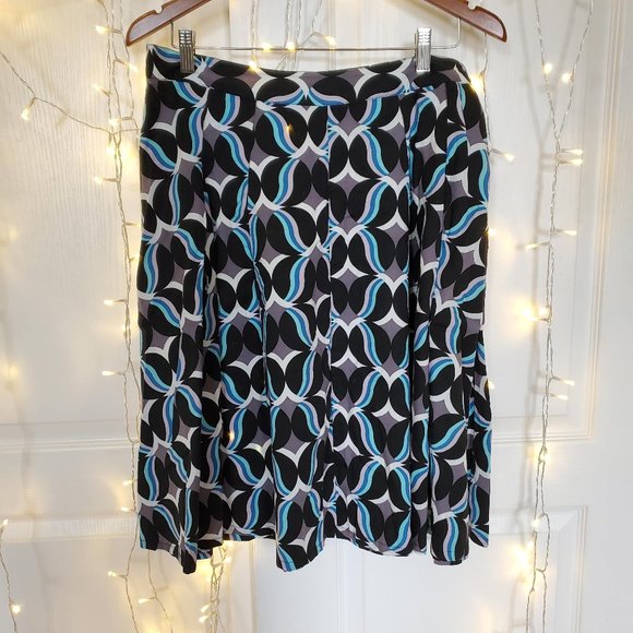 🔷 Retro Cool Toned Abstract Butterfly Pattern Pleated Skirt - Picture 1 of 5